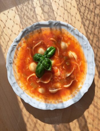 wloska-zupa-pomidorowa