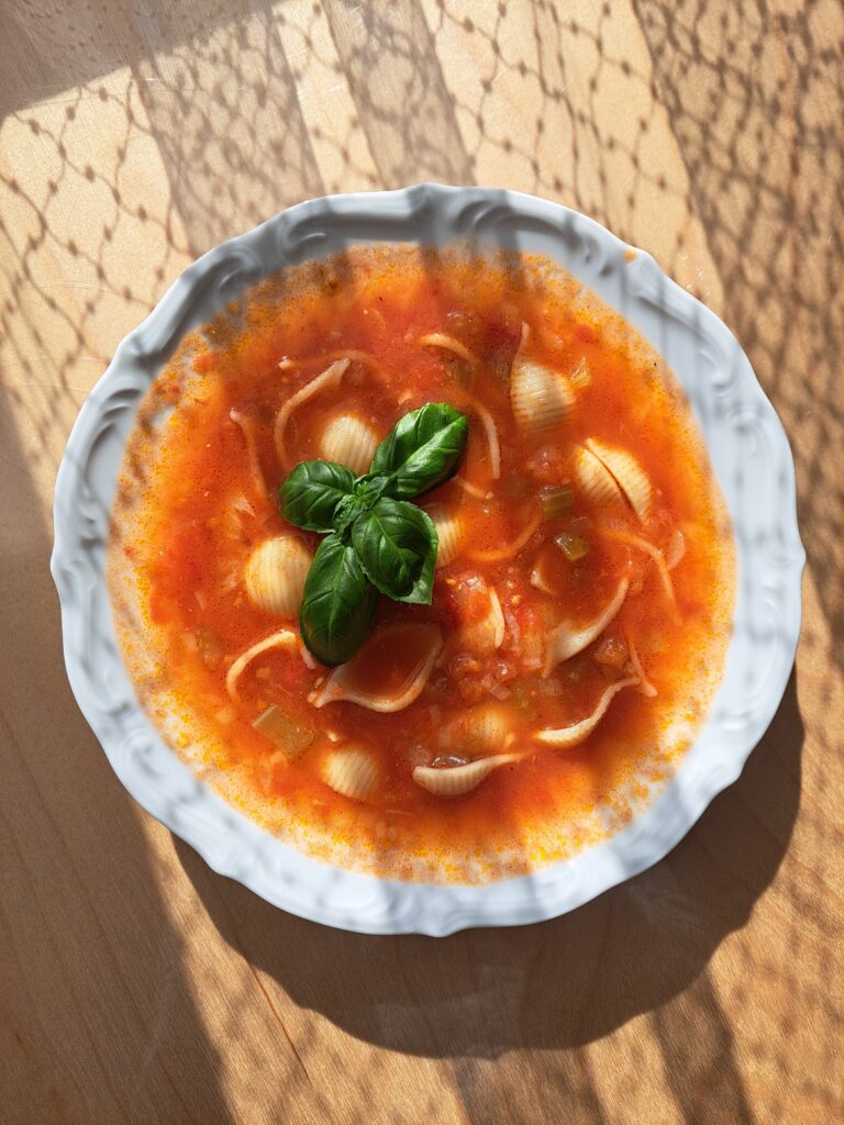 wloska-zupa-pomidorowa